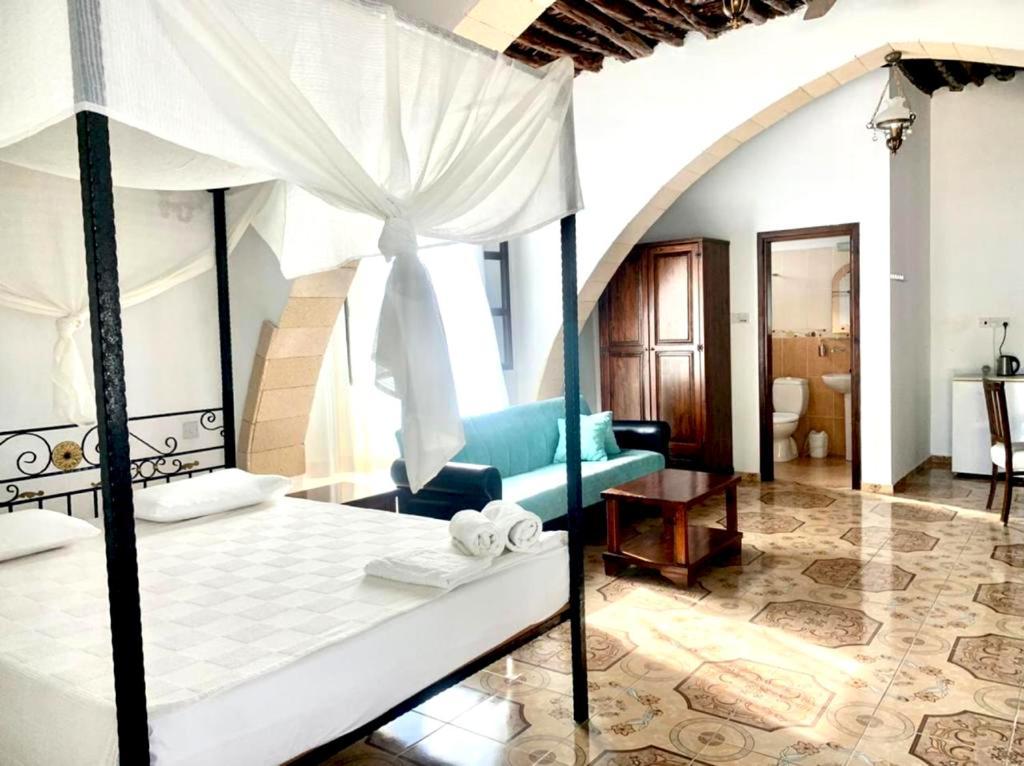 Villa Lembos Hotel Karpaz Rizokarpaso Экстерьер фото