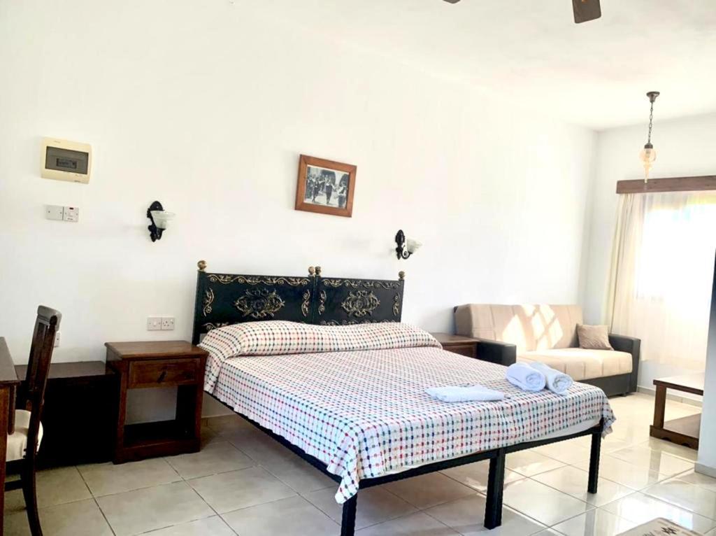 Villa Lembos Hotel Karpaz Rizokarpaso Экстерьер фото