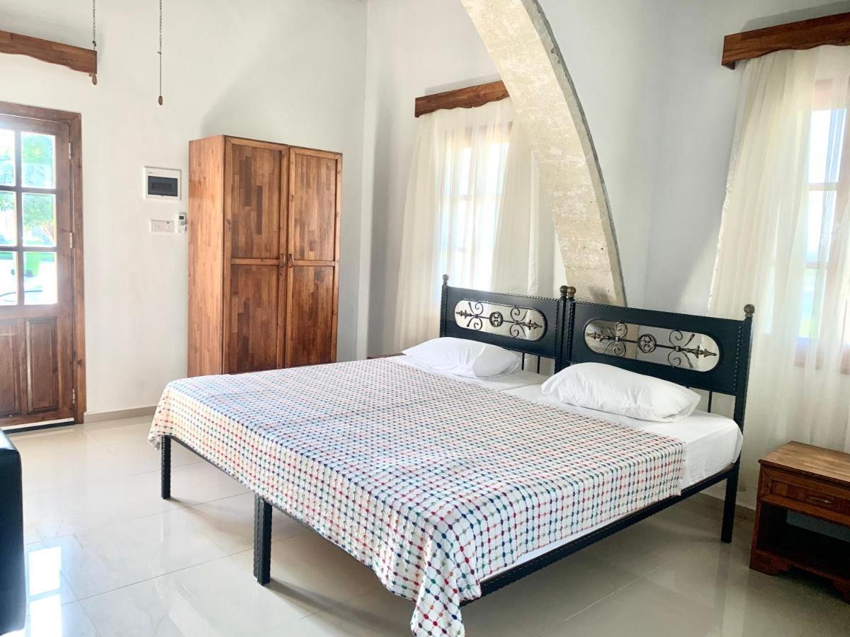 Villa Lembos Hotel Karpaz Rizokarpaso Экстерьер фото